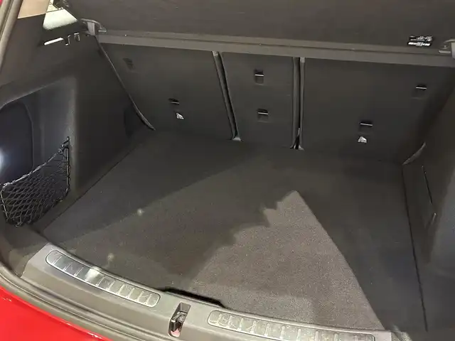 ＭＩＮＩ ＢＭＷ ミニ クロスオーバー クーパー D オール4 道央・札幌 2021(令3)年 1.5万km チリ・レッド CLASSIC TRIM/　・17インチアロイホイールチャンネルスポーツブラック/　・クロス/レザレットブラックパールスポーツシート/　・MINIドライビングモード/ドライビングアシストパッケージ/　・リアビューカメラ/　・パーキングアシストパッケージ/ブラックボンネットストライプ/ACC/LEDヘッドライト/Apple CarPlay/マルチディスプレイメーターパネル/USB/BT/電動リアゲート
