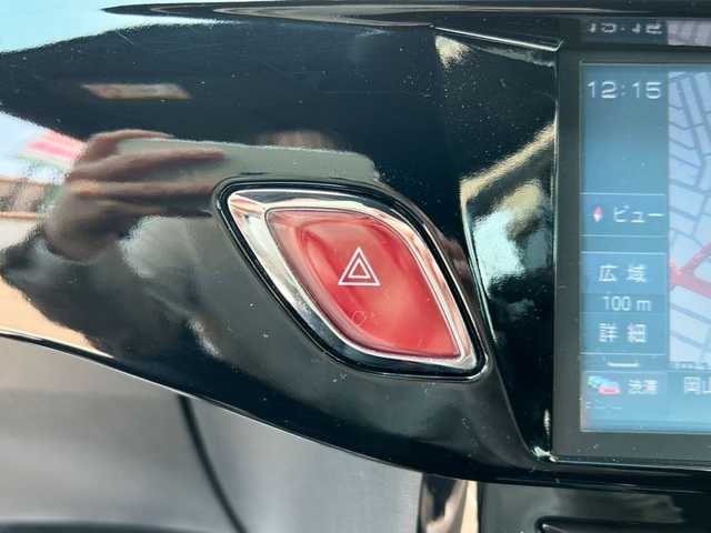 ＤＳオートモビル ＤＳ３ シック DS LEDビジョンP 岡山県 2017(平29)年 3.4万km 紺 登録時時走行距離３３５８２ｋｍ/クルーズコントロール/バックカメラ/フルセグ（走行中視聴可能）/HDDナビ/・エアバック（ダブル＋サイド）/・ETC/USB入力端子