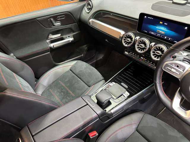 メルセデス・ベンツ ＧＬＢ２００ｄ AMGライン 千葉県 2020(令2)年 3.5万km コスモスブラック パノラマＳＲ　/純正ナビ　/３６０°カメラ　/ＡＣＣ　/ＢＳＭ　/レーンアシスト　/パーキングアシスト　/ＬＥＤヘッドライト　/ハイビームアシスト　/電動リアゲート　/ＥＴＣ　/純正１９インチＡＷ　/ドライブレコーダー