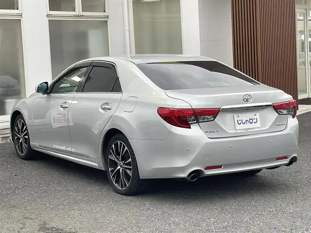 トヨタ マークＸ PREMIUM 埼玉県 2012(平24)年 11.2万km シルバーM (株)IDOMが運営する【じしゃロン川越店】の自社ローン専用車両になります。こちらは現金またはオートローンご利用時の価格です。自社ローンご希望の方は別途その旨お申付け下さい/純正HDDナビ/フルセグ/CD/DVD/Bluetooth/AM/FM/バックカメラ/クルーズコントロール/ビルトインETC/コーナーセンサー/ドライブレコーダー/HIDオートライト/フォグ/社外１８インチアルミホイール/デュアルAAC/MTモード/スマートキー（スペア×１）/プッシュスタート/サイド＆カーテンエアバッグ/ドアバイザー/Pアシスト/ステアリングリモコン/電動リアシェード/ウインカーミラー/車両取扱説明書/保証書