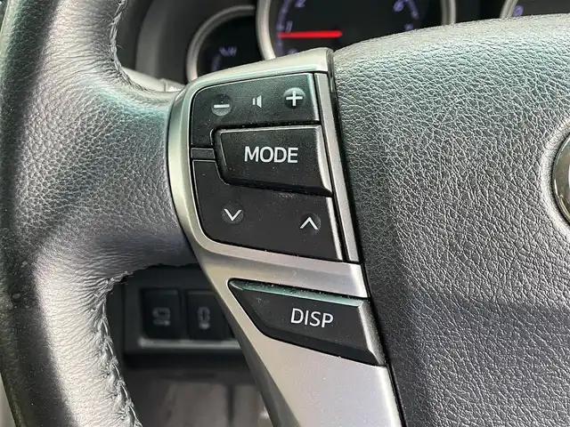 トヨタ マークＸ PREMIUM 埼玉県 2012(平24)年 11.2万km シルバーM (株)IDOMが運営する【じしゃロン川越店】の自社ローン専用車両になります。こちらは現金またはオートローンご利用時の価格です。自社ローンご希望の方は別途その旨お申付け下さい/純正HDDナビ/フルセグ/CD/DVD/Bluetooth/AM/FM/バックカメラ/クルーズコントロール/ビルトインETC/コーナーセンサー/ドライブレコーダー/HIDオートライト/フォグ/社外１８インチアルミホイール/デュアルAAC/MTモード/スマートキー（スペア×１）/プッシュスタート/サイド＆カーテンエアバッグ/ドアバイザー/Pアシスト/ステアリングリモコン/電動リアシェード/ウインカーミラー/車両取扱説明書/保証書
