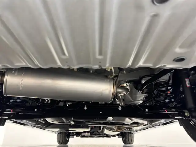 日産 セレナ e－パワー ハイウェイスター V 佐賀県 2025(令7)年 0.1万km未満 プリズムホワイト 純正12.3インチナビ/ＡＭ/ＦＭ/Bluetooth/フルセグTV/全方位カメラ/ヘッドランプオートレベライザー/アダプティブLEDヘッドライトシステム/インテリジェント アラウンドビューモニター（移動物 検知機能付）/インテリジェント ルームミラー/アドバンスドドライブアシストディスプレイ/統合型インターフェースディスプレイ/ワイヤレス充電器/6スピーカー/NissanConnectナビゲーションシステム（地デジ内蔵）/車載通信ユニット（TCU［Telematics Control Unit］）/ETC2.0ユニット（ビルトインタイプ）/前後ドライブレコーダー/プロパイロット（ナビリンク機能付）/プロパイロット緊急停止支援システム/電子パーキング/オートブレーキホールド/ステアリングスイッチ/電動格納ミラー/コーナーセンサー