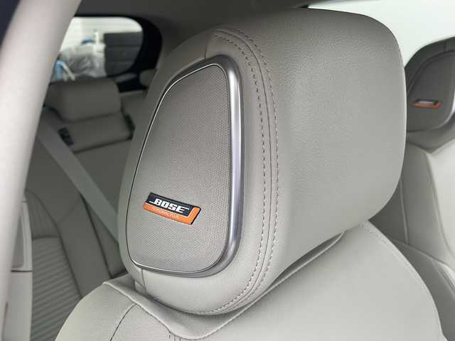 日産 オーラ G レザーエディション 栃木県 2024(令6)年 0.7万km パープルⅡ コネクトナビゲーションシステム/・ワンセグ/Bluetooth/AM/FM/USB/BOSEパーソナルプラスサウンドシステム/プロパイロット/アラウンドビューモニター/衝突軽減ブレーキ/車線逸脱警報/ブラインドスポットモニタリング/クリアランスソナー/レザーシート【本革】/パワーシート/シートヒーター/ハンドルヒーター/デジタルインナーミラー/ドライブレコーダー/ＥＴＣ2.0/オートＬＥＤヘッドライト/オートマチィックハイビーム/フォグランプ/電格ウィンカーミラー/純正フロアマット/純正17インチアルミホイール/スマートスペアキー