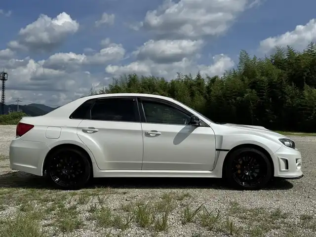 スバル インプレッサ ＷＲＸ STi tS タイプRA 兵庫県 2013(平25)年 6.3万km サテンホワイトパール HKSマフラー/STIフロントスポイラー/STIトランクスポイラー/純正ナビ/Bluetooth接続可/DVD再生可/フルセグTV/バックカメラ/STI純正18インチAW/専用ブレーキディスク/キーレスキー