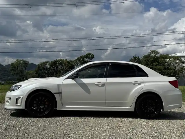 スバル インプレッサ ＷＲＸ STi tS タイプRA 兵庫県 2013(平25)年 6.3万km サテンホワイトパール HKSマフラー/STIフロントスポイラー/STIトランクスポイラー/純正ナビ/Bluetooth接続可/DVD再生可/フルセグTV/バックカメラ/STI純正18インチAW/専用ブレーキディスク/キーレスキー