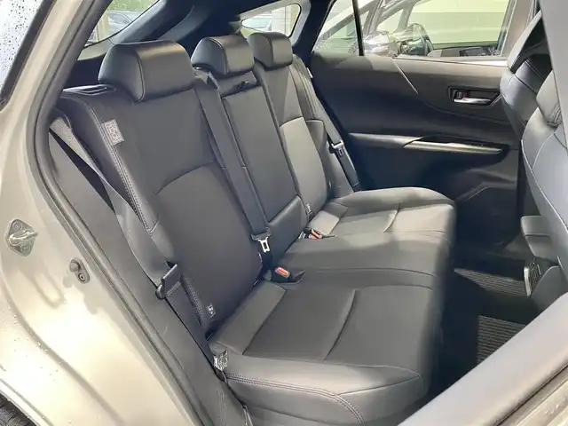 トヨタ ハリアー ＰＨＥＶ Z 岐阜県 2023(令5)年 2.8万km プラチナホワイトパールマイカ ワンオーナー/調光パノラマルーフ/純正ナビ（フルセグ/BT)/パノラマミックビューモニター/ビルトインETC2.0/JBLプレミアムサウンド/全席シートヒーター/前席シートベンチレーション/ステアリングヒーター/ステアリングスイッチ/パワーシート/運転席メモリーシート/デジタルインナーミラー/パワーバックドア/レーダークルーズコントロール/オートハイビーム/ドライブレコーダー/置くだけ充電/黒レザーシート/LEDヘッドライト/４WD/保証書/スペアキー