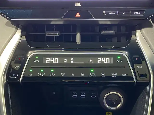 トヨタ ハリアー ＰＨＥＶ Z 岐阜県 2023(令5)年 2.8万km プラチナホワイトパールマイカ ワンオーナー/調光パノラマルーフ/純正ナビ（フルセグ/BT)/パノラマミックビューモニター/ビルトインETC2.0/JBLプレミアムサウンド/全席シートヒーター/前席シートベンチレーション/ステアリングヒーター/ステアリングスイッチ/パワーシート/運転席メモリーシート/デジタルインナーミラー/パワーバックドア/レーダークルーズコントロール/オートハイビーム/ドライブレコーダー/置くだけ充電/黒レザーシート/LEDヘッドライト/４WD/保証書/スペアキー