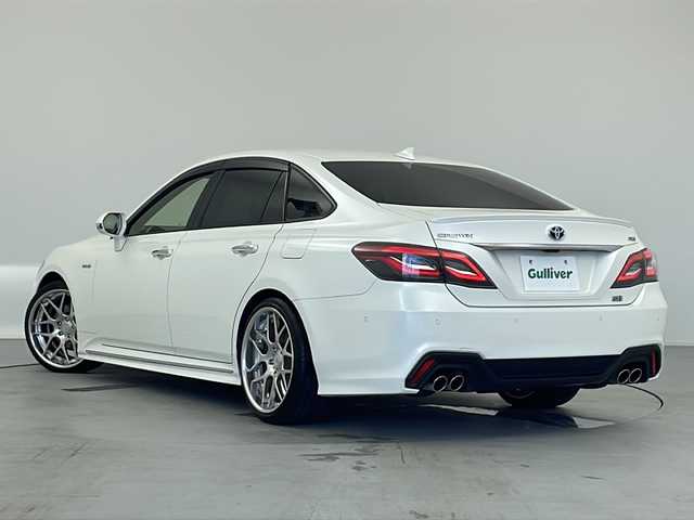 トヨタ クラウン ハイブリッド RS アドバンス 愛知県 2018(平30)年 3.3万km ホワイトパールクリスタルシャイン /禁煙車//ローダウン//純正T-Connectナビ//フルセグTV//ビルトインETC//バックカメラ//パノラミックビューモニター//電動チルト&スライドムーンルーフ//TANABEダウンサス(NF210)//TWS19インチ鍛造2ピースアルミホイール//トヨタセーフティセンス//プリクラッシュセーフティ//レーントレーシングアシスト//レーダークルーズ//ロードサインアシスト//アダプティブハイビーム//ブラインドスポットモニター//前後クリアランスソナー//パーキングサポートブレーキ//インテリジェントパーキングアシスト2//3眼LEDヘッドライト//オートライト//ヘッドライトウォッシャー//合皮コンビシート//前席パワーシート・シートヒーター//運転席ポジションメモリー//純正フロアマット//純正ドアバイザー//電子パーキングブレーキ//ブレーキホールド//革巻きステアリング//ステアリングスイッチ//電動チルト&テレスコ//プッシュスタート//電動格納ミラーウィンカー//新車保証書・取扱説明書//スペアキー//純正エンジンスターター