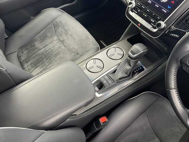 トヨタ クラウン ハイブリッド RS アドバンス 愛知県 2018(平30)年 3.3万km ホワイトパールクリスタルシャイン /禁煙車//ローダウン//純正T-Connectナビ//フルセグTV//ビルトインETC//バックカメラ//パノラミックビューモニター//電動チルト&スライドムーンルーフ//TANABEダウンサス(NF210)//TWS19インチ鍛造2ピースアルミホイール//トヨタセーフティセンス//プリクラッシュセーフティ//レーントレーシングアシスト//レーダークルーズ//ロードサインアシスト//アダプティブハイビーム//ブラインドスポットモニター//前後クリアランスソナー//パーキングサポートブレーキ//インテリジェントパーキングアシスト2//3眼LEDヘッドライト//オートライト//ヘッドライトウォッシャー//合皮コンビシート//前席パワーシート・シートヒーター//運転席ポジションメモリー//純正フロアマット//純正ドアバイザー//電子パーキングブレーキ//ブレーキホールド//革巻きステアリング//ステアリングスイッチ//電動チルト&テレスコ//プッシュスタート//電動格納ミラーウィンカー//新車保証書・取扱説明書//スペアキー//純正エンジンスターター