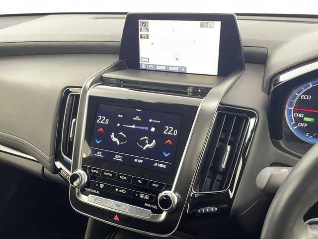 トヨタ クラウン ハイブリッド RS アドバンス 愛知県 2018(平30)年 3.3万km ホワイトパールクリスタルシャイン /禁煙車//ローダウン//純正T-Connectナビ//フルセグTV//ビルトインETC//バックカメラ//パノラミックビューモニター//電動チルト&スライドムーンルーフ//TANABEダウンサス(NF210)//TWS19インチ鍛造2ピースアルミホイール//トヨタセーフティセンス//プリクラッシュセーフティ//レーントレーシングアシスト//レーダークルーズ//ロードサインアシスト//アダプティブハイビーム//ブラインドスポットモニター//前後クリアランスソナー//パーキングサポートブレーキ//インテリジェントパーキングアシスト2//3眼LEDヘッドライト//オートライト//ヘッドライトウォッシャー//合皮コンビシート//前席パワーシート・シートヒーター//運転席ポジションメモリー//純正フロアマット//純正ドアバイザー//電子パーキングブレーキ//ブレーキホールド//革巻きステアリング//ステアリングスイッチ//電動チルト&テレスコ//プッシュスタート//電動格納ミラーウィンカー//新車保証書・取扱説明書//スペアキー//純正エンジンスターター