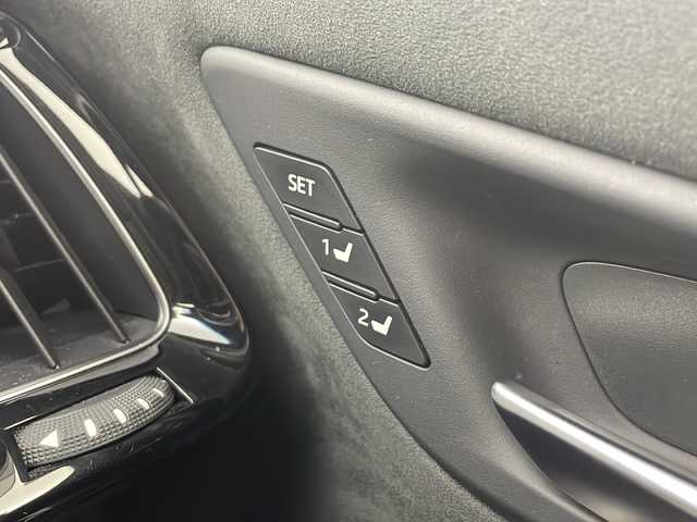 トヨタ クラウン ハイブリッド RS アドバンス 愛知県 2018(平30)年 3.3万km ホワイトパールクリスタルシャイン /禁煙車//ローダウン//純正T-Connectナビ//フルセグTV//ビルトインETC//バックカメラ//パノラミックビューモニター//電動チルト&スライドムーンルーフ//TANABEダウンサス(NF210)//TWS19インチ鍛造2ピースアルミホイール//トヨタセーフティセンス//プリクラッシュセーフティ//レーントレーシングアシスト//レーダークルーズ//ロードサインアシスト//アダプティブハイビーム//ブラインドスポットモニター//前後クリアランスソナー//パーキングサポートブレーキ//インテリジェントパーキングアシスト2//3眼LEDヘッドライト//オートライト//ヘッドライトウォッシャー//合皮コンビシート//前席パワーシート・シートヒーター//運転席ポジションメモリー//純正フロアマット//純正ドアバイザー//電子パーキングブレーキ//ブレーキホールド//革巻きステアリング//ステアリングスイッチ//電動チルト&テレスコ//プッシュスタート//電動格納ミラーウィンカー//新車保証書・取扱説明書//スペアキー//純正エンジンスターター