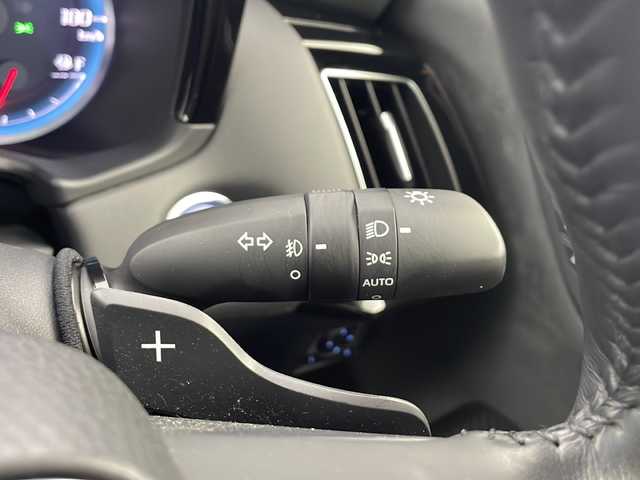 トヨタ クラウン ハイブリッド RS アドバンス 愛知県 2018(平30)年 3.3万km ホワイトパールクリスタルシャイン /禁煙車//ローダウン//純正T-Connectナビ//フルセグTV//ビルトインETC//バックカメラ//パノラミックビューモニター//電動チルト&スライドムーンルーフ//TANABEダウンサス(NF210)//TWS19インチ鍛造2ピースアルミホイール//トヨタセーフティセンス//プリクラッシュセーフティ//レーントレーシングアシスト//レーダークルーズ//ロードサインアシスト//アダプティブハイビーム//ブラインドスポットモニター//前後クリアランスソナー//パーキングサポートブレーキ//インテリジェントパーキングアシスト2//3眼LEDヘッドライト//オートライト//ヘッドライトウォッシャー//合皮コンビシート//前席パワーシート・シートヒーター//運転席ポジションメモリー//純正フロアマット//純正ドアバイザー//電子パーキングブレーキ//ブレーキホールド//革巻きステアリング//ステアリングスイッチ//電動チルト&テレスコ//プッシュスタート//電動格納ミラーウィンカー//新車保証書・取扱説明書//スペアキー//純正エンジンスターター