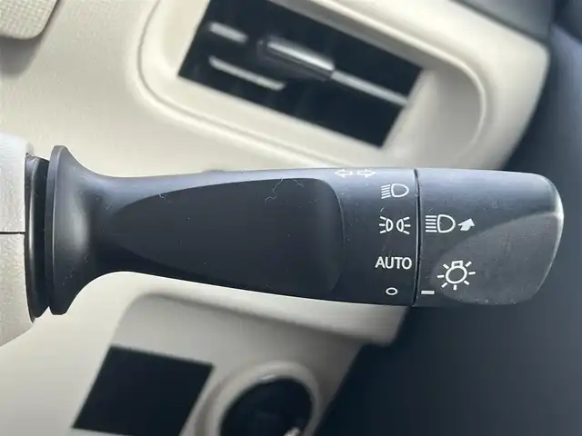 ダイハツ ムーヴ キャンバス X SA Ⅲ 秋田県 2018(平30)年 6.3万km パールホワイトⅢ/ナチュラルベージュマイカメタリック 2トーン ４WD/スマートアシストIII/純正オーディオ（AM/FM/CD)/誤発進抑制機能/LEDヘッドライト/スマートキー/アイドリングストップ/プッシュスタート/レーンキープアシスト/オートマチックハイビーム/ステアリングスイッチ/純正フロアマット/純正ドアバイザー/オートライト/オートエアコン/パワーステアリング/パワーウィンドウ/電動格納ウィンカーミラー/ヘッドライトレベライザー/横滑り防止/盗難防止装置/寒冷地仕様/保証書/取扱説明書/記録簿/スペアキー×１