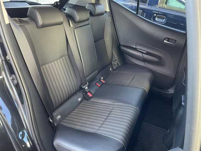 トヨタ アクア Z 岡山県 2023(令5)年 4万km ブラック 登録時走行距離39622キロ/純正10.5インチディスプレイオーディオ/AM/FM/Bluetooth/Miracast/Toyota Safety Sense/・プリクラッシュセーフティ/・クリアランスソナー/・車線逸脱警報/レーダークルーズコントロール/アラウンドビューモニター/ブラインドスポットモニター/オートマチックハイビーム/パワーシート（D席）/シートヒーター（D席＋N席）/純正15インチAW/LEDヘッドライト/プッシュスタート/スマートキー