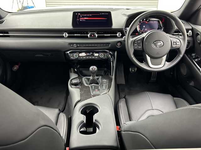 トヨタ スープラ RZ 三重県 2025(令7)年 0.2万km ホワイトメタリック /禁煙車//純正ナビ//バックカメラ//6MT//JBLプレミアムサウンド//トヨタスープラセーフティ//プリクラッシュセーフティ//レーンディパーチャーアラート//アダプティブハイビーム//RCTA//ブラインドスポットモニター//ヘッドアップディスプレイ//クルーズコントロール//前席パワーシート//前席シートヒーター//純正前方ドライブレコーダー//純正ETC//レザーシート//革巻きステアリング//純正19インチAW