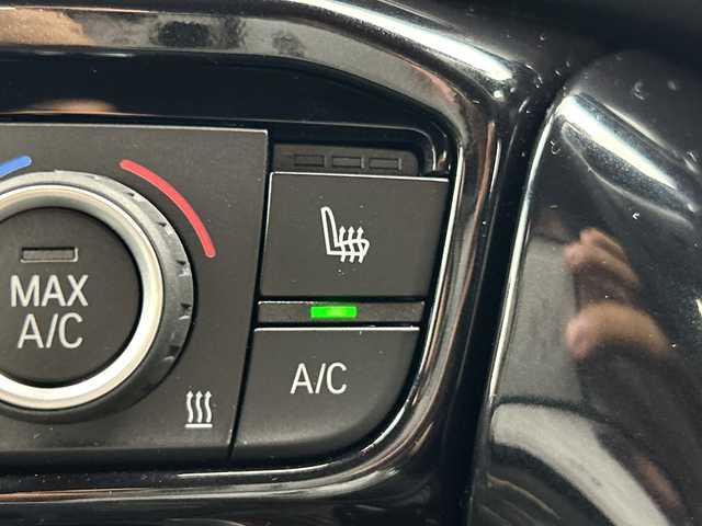 トヨタ スープラ RZ 三重県 2025(令7)年 0.2万km ホワイトメタリック /禁煙車//純正ナビ//バックカメラ//6MT//JBLプレミアムサウンド//トヨタスープラセーフティ//プリクラッシュセーフティ//レーンディパーチャーアラート//アダプティブハイビーム//RCTA//ブラインドスポットモニター//ヘッドアップディスプレイ//クルーズコントロール//前席パワーシート//前席シートヒーター//純正前方ドライブレコーダー//純正ETC//レザーシート//革巻きステアリング//純正19インチAW