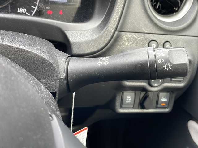 日産 ノート e－パワー X 大阪府 2018(平30)年 8万km スーパーブラック エマージェンシーブレーキ/純正ナビ/アラウンドビューモニター/インテリジェントミラー/ドライブレコーダー/ETC/LEDヘッドライト/ステアリングスイッチ/純正マット/ドアバイザー/保証書/取扱説明書/スペアキー１本