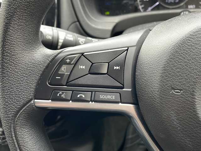 日産 ノート e－パワー X 大阪府 2018(平30)年 8万km スーパーブラック エマージェンシーブレーキ/純正ナビ/アラウンドビューモニター/インテリジェントミラー/ドライブレコーダー/ETC/LEDヘッドライト/ステアリングスイッチ/純正マット/ドアバイザー/保証書/取扱説明書/スペアキー１本