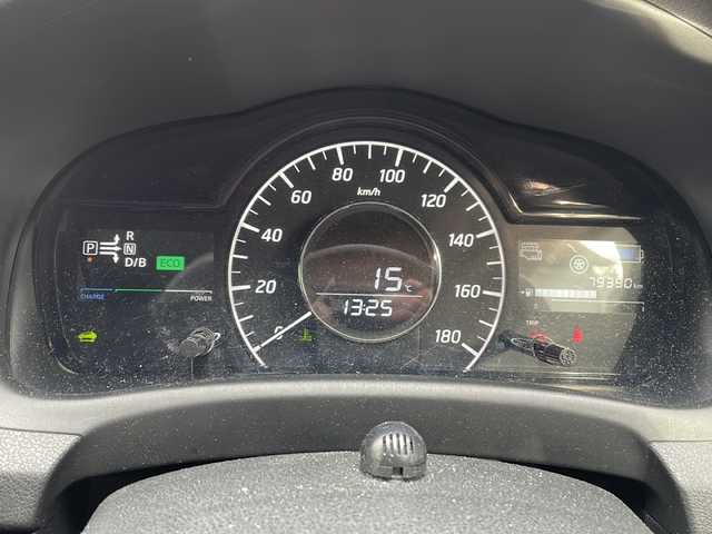 日産 ノート e－パワー X 大阪府 2018(平30)年 8万km スーパーブラック エマージェンシーブレーキ/純正ナビ/アラウンドビューモニター/インテリジェントミラー/ドライブレコーダー/ETC/LEDヘッドライト/ステアリングスイッチ/純正マット/ドアバイザー/保証書/取扱説明書/スペアキー１本