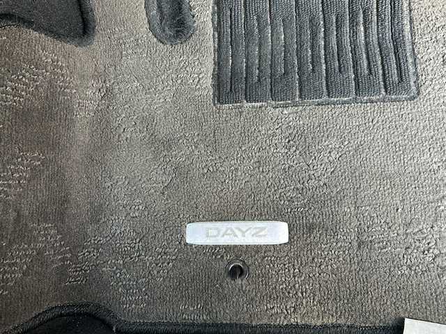 日産 デイズ X 兵庫県 2019(平31)年 8.4万km ソーダブルーM 取扱説明書/保証書/社外ナビ（FM/AM/DISC/Bluetooth/USB/iPod）/プッシュスタート/全方位カメラ/バックカメラ/サイドカメラ/スマートキー/純正フロアマット/純正アルミホイール/ステアリングリモコン/純正ドアバイザー/アイドリングストップ