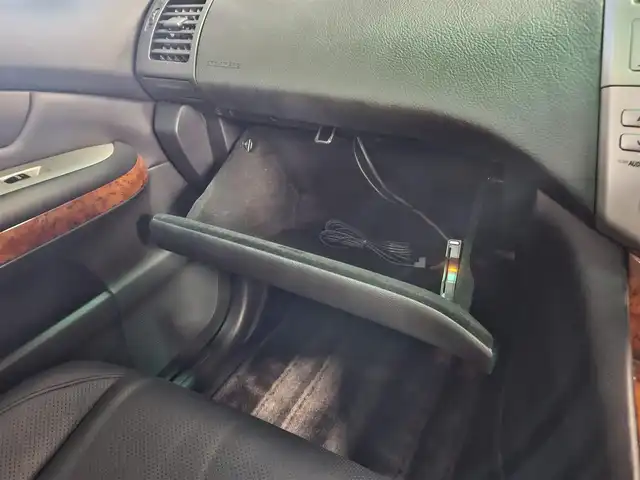 トヨタ ハリアー 240G プレミアム Lパッケージ 愛知県 2008(平20)年 3.6万km ブラック 〇ワンオーナー/〇ムーンルーフ/〇JBLプレミアムサウンドシステム/〇パワーバックドア/〇ETC/〇ドライブレコーダー/〇SRSエアバッグ/〇HIDヘッドランプ/〇左右独立温度調整オートエアコン/〇革巻きコンビステアリングホイール/ステアリングスイッチ/〇革巻きシフトノブ/〇ブラックレザーシート/〇パワーシート/シートヒーター/〇禁煙車