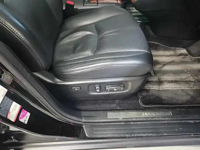 トヨタ ハリアー 240G プレミアム Lパッケージ 愛知県 2008(平20)年 3.6万km ブラック 〇ワンオーナー/〇ムーンルーフ/〇JBLプレミアムサウンドシステム/〇パワーバックドア/〇ETC/〇ドライブレコーダー/〇SRSエアバッグ/〇HIDヘッドランプ/〇左右独立温度調整オートエアコン/〇革巻きコンビステアリングホイール/ステアリングスイッチ/〇革巻きシフトノブ/〇ブラックレザーシート/〇パワーシート/シートヒーター/〇禁煙車