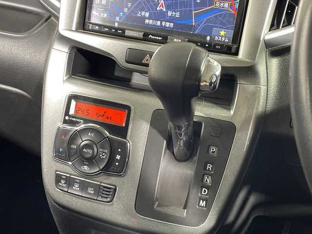 スズキ ソリオ HV MZ 神奈川県 2019(令1)年 3.7万km ピュアホワイトP ワンオーナー/純正8インチSDナビ/AM/FM/Bluetooth接続/USB/CD/DVD/iPod/フルセグTV/全周囲カメラ/両側パワースライドドア/シートヒーター/アダプティブクルーズコントロール/前後ドライブレコーダー/純正フロアマット/スマートキー/アイドリングストップ/コーナーセンサー/オートマチックハイビーム/横滑り防止装置/盗難防止装置/衝突被害軽減システム