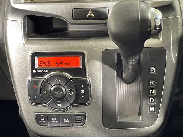 スズキ ソリオ HV MZ 神奈川県 2019(令1)年 3.7万km ピュアホワイトP ワンオーナー/純正8インチSDナビ/AM/FM/Bluetooth接続/USB/CD/DVD/iPod/フルセグTV/全周囲カメラ/両側パワースライドドア/シートヒーター/アダプティブクルーズコントロール/前後ドライブレコーダー/純正フロアマット/スマートキー/アイドリングストップ/コーナーセンサー/オートマチックハイビーム/横滑り防止装置/盗難防止装置/衝突被害軽減システム