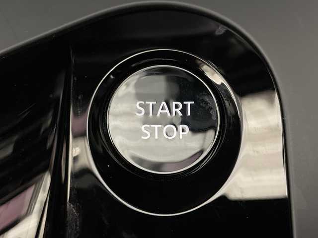 日産 ノート X 神奈川県 2025(令7)年 0.4万km グレー エマージェンシーブレーキ/全方位運転支援システム/純正9型ナビ【MM223D-L】/・BT/フルセグTV/CD/DVD/HDMI/SD/バックカメラ/電動パーキングブレーキ/オートブレーキホールド/D-MODE/EVMODE/インテリジェントキー/スペアキー/プッシュスタートボタン/ドライブレコーダー/ビルトインETC/LEDヘッドライト/純正フロアマット