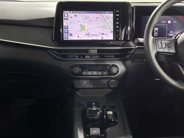 日産 ノート X 神奈川県 2025(令7)年 0.4万km グレー エマージェンシーブレーキ/全方位運転支援システム/純正9型ナビ【MM223D-L】/・BT/フルセグTV/CD/DVD/HDMI/SD/バックカメラ/電動パーキングブレーキ/オートブレーキホールド/D-MODE/EVMODE/インテリジェントキー/スペアキー/プッシュスタートボタン/ドライブレコーダー/ビルトインETC/LEDヘッドライト/純正フロアマット