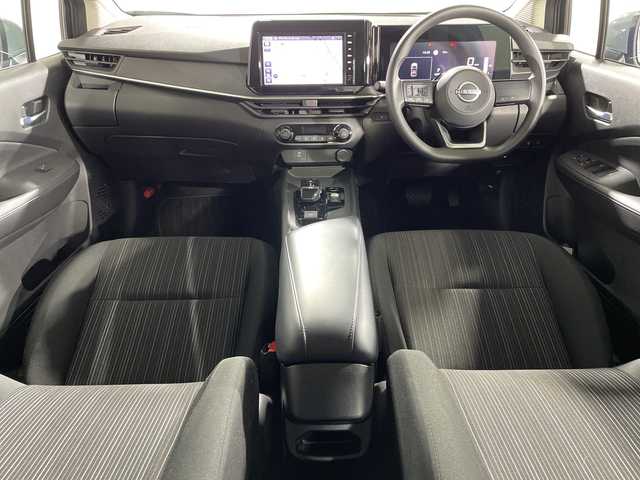 日産 ノート X 神奈川県 2025(令7)年 0.4万km グレー エマージェンシーブレーキ/全方位運転支援システム/純正9型ナビ【MM223D-L】/・BT/フルセグTV/CD/DVD/HDMI/SD/バックカメラ/電動パーキングブレーキ/オートブレーキホールド/D-MODE/EVMODE/インテリジェントキー/スペアキー/プッシュスタートボタン/ドライブレコーダー/ビルトインETC/LEDヘッドライト/純正フロアマット