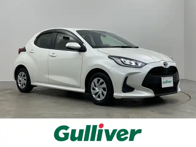 トヨタ ヤリス ハイブリッド G 埼玉県 2020(令2)年 6.1万km ホワイトパールクリスタルシャイン 純正８インチディスプレイオーディオ　パノラミックビューモニター　ＢＳＭ　ビルトインＥＴＣ２．０　前後ドライブレコーダー　セーフティセンス　レーダークルーズコントロール　オートハイビーム　ＬＥＤライト