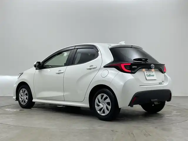トヨタ ヤリス ハイブリッド G 埼玉県 2020(令2)年 6.1万km ホワイトパールクリスタルシャイン 純正８インチディスプレイオーディオ　パノラミックビューモニター　ＢＳＭ　ビルトインＥＴＣ２．０　前後ドライブレコーダー　セーフティセンス　レーダークルーズコントロール　オートハイビーム　ＬＥＤライト
