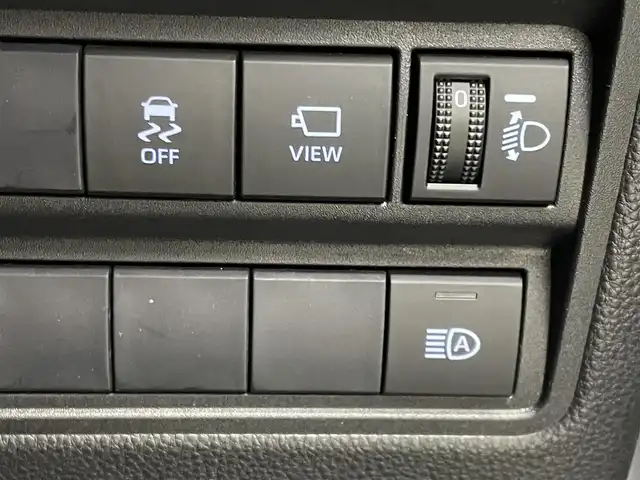 トヨタ ヤリス ハイブリッド G 埼玉県 2020(令2)年 6.1万km ホワイトパールクリスタルシャイン 純正８インチディスプレイオーディオ　パノラミックビューモニター　ＢＳＭ　ビルトインＥＴＣ２．０　前後ドライブレコーダー　セーフティセンス　レーダークルーズコントロール　オートハイビーム　ＬＥＤライト