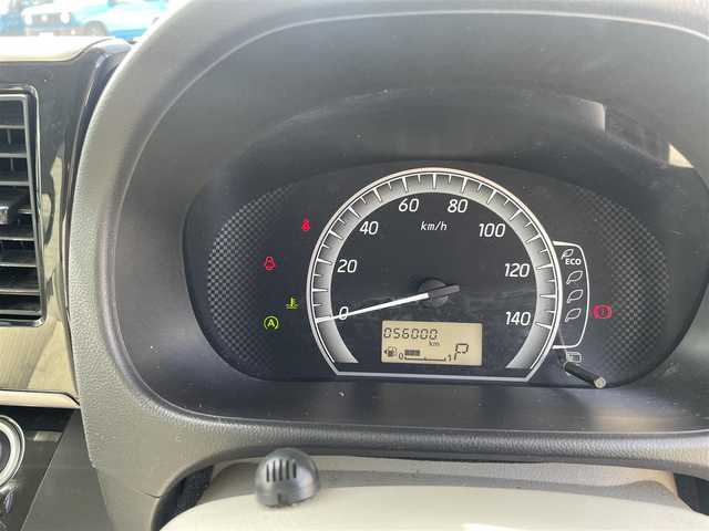 日産 デイズ ルークス X Vセレ +SeftyⅡ 神奈川県 2015(平27)年 5.6万km ホワイトパール 純正ナビ（MM114D-W）/・フルセグTV/アラウンドビューモニター/電動スライドドア/エンジンプッシュスタート/スマートキー/フロアマット/オートエアコン/スペアキー/新車時手帳、取説