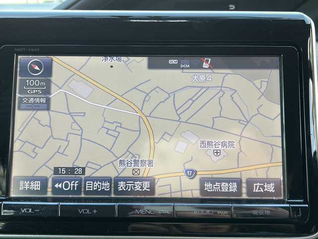 トヨタ ヴォクシー ハイブリッド V 埼玉県 2015(平27)年 11.9万km ホワイトパールクリスタルシャイン 純正ナビ　　DVD/BT/SD/USB/CD/ETC　/ドラレコ　/両側電動ドア　/シートヒーター　/フルセグ　/TRC/オートライト/電格ミラー/クルコン/バックカメラ　/Pスタート