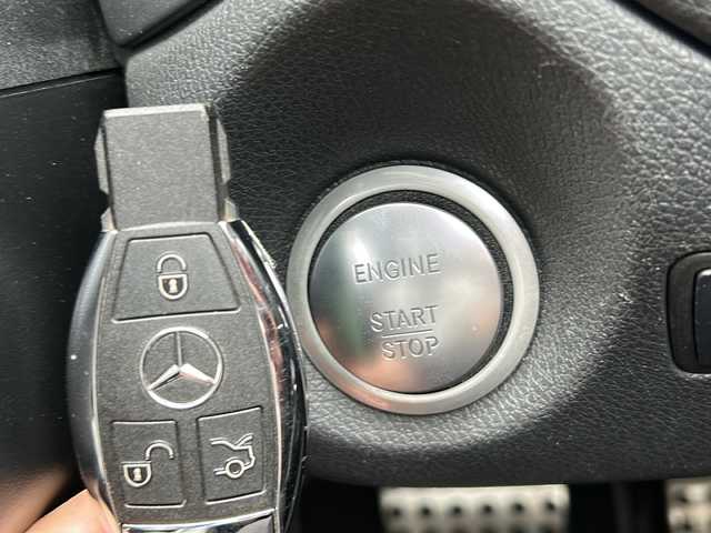 メルセデス・ベンツ ＣＬＡ１８０ Sブレイク　スポーツ 福島県 2016(平28)年 7万km カルサイトホワイト 純正ナビ　Ａｐｐｌｅ　ＣａｒＰｌａｙ　ドライブレコーダー　ＥＴＣ　ＵＳＢ端子　スペアキー有　クルーズコントロール　ＭＴモード付ＡＴ　オートライト　純正アルミホイール　スタットレスタイヤ付　寒冷地仕様