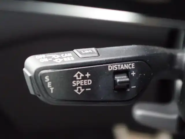 アウディ Ａ７ SB 40TDIクワトロ Sライン 埼玉県 2020(令2)年 5万km グレイシアホワイトメタリック ブラックレザーシート /アダプティブクルーズコントロール /バーチャルコックピット /マトリクスLED /CarPlay /パークセンサー /ブラインドスポットモニター /全周囲カメラ /ETC /ドラレコ /フルセグTV /OP21インチAW/前席シートーヒーター