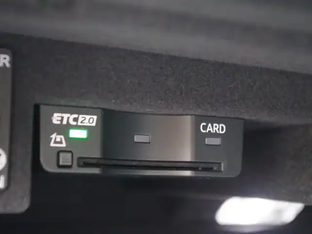 アウディ Ａ７ SB 40TDIクワトロ Sライン 埼玉県 2020(令2)年 5万km グレイシアホワイトメタリック ブラックレザーシート /アダプティブクルーズコントロール /バーチャルコックピット /マトリクスLED /CarPlay /パークセンサー /ブラインドスポットモニター /全周囲カメラ /ETC /ドラレコ /フルセグTV /OP21インチAW/前席シートーヒーター