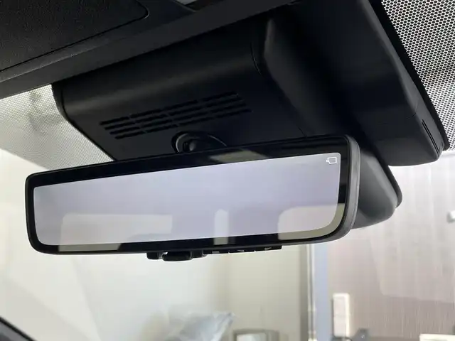 トヨタ アルファードハイブリット Z 滋賀県 2025(令7)年 0.4万km ブラック 禁煙車/純正ナビ/（Miracast/Bluetooth/USB/HDMI/フルセグTV）/パノラミックビューモニター/純正フリップダウンモニター/ツインムーンルーフ/ビルトインETC/デジタルインナーミラー/パワーバックドア/両側電動スライドドア/プリクラッシュセーフティー/レーンディパーチャーアラート/プロアクティブドライビングアシスト/ロードサインアシスト/リヤクロストラフィックアラート/ブラインドスポットモニター/パーキングサポートブレーキ/後方車両接近告知/クリアランスソナー/安心降車アシスト/レザーシート/パワーシート/シートヒーター/ベンチレーション/D席シートメモリー/LEDヘッドライト/フォグランプ/オートヘッドライト/オートマチックハイビーム/革巻きステアリング/レーダークルーズコントロール/ステアリングヒーター/ステアリングリモコン/電動パーキングブレーキ/オートホールドブレーキ/USB充電/置くだけ充電/スペアキー/純正アルミホイール/純正ドアバイザー/AC100V/リアロールサンシェイド