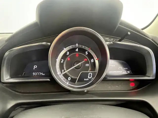 マツダ デミオ XD ツーリング 岡山県 2015(平27)年 9.4万km ダイナミックブルーマイカ クルーズコントロール/純正7インチナビ/（ＣＤ/ＤＶＤ/ＢＴ/フルセグＴＶ）/衝突軽減ブレーキ/ビルトインＥＴＣ/ＬＥＤヘッドライト/バックカメラ/オートハイビーム/オートライト/フォグランプ/プッシュスタート/パドルシフト/純正フロアマット/ＵＳＢ接続/アイドリングストップ/取扱説明書