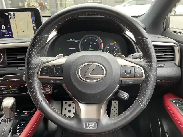 レクサス ＲＸ 300 Fスポーツ 滋賀県 2020(令2)年 6.6万km ホワイトノーヴァガラスフレーク 禁煙車/純正ナビ/CD.DVD.Bluetooth.フルセグ/全方位カメラ/プリクラッシュセーフティ/レーンキープアシスト/追従クルーズコントロール/クリアランスソナー/ビルトインETC2.0/サンルーフ/赤レザーシート/全席シートヒーター/前席シートベンチレーション/ステアリングヒーター/オートマチックハイビーム/オートライト/オートブレーキホールド/LEDヘッドライト/スマートキー