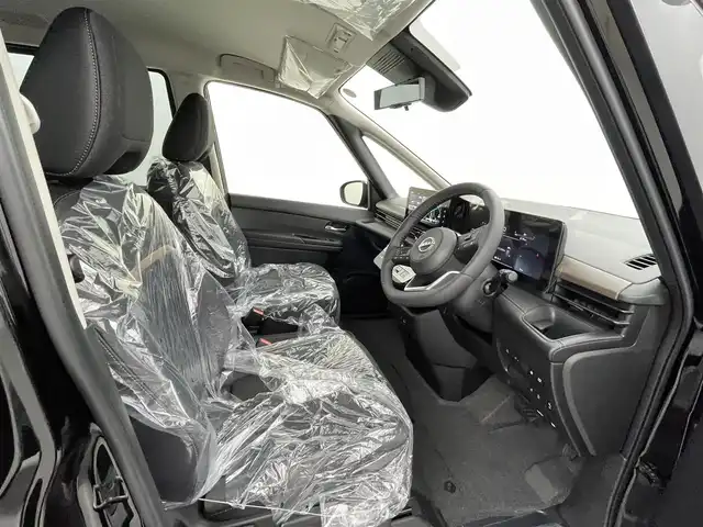 日産 セレナ e－パワー ハイウェイスター V 熊本県 2025(令7)年 0.1万km未満 ダイヤモンドブラック 登録済未使用車/純正１２．３インチナビ（BT・フルセグ・USB・HDMI）/全周囲カメラ　/純正前方ドライブレコーダー　/ビルトインＥＴＣ２．０　/レーダークルーズコントロール/両側パワースライドドア　/前後クリアランスソナー/プロパイロット/インテリジェントエマージェンシーブレーキ/ヒルスタートアシスト/前方衝突予測警報/衝突回避ステアリングアシスト/車線逸脱防止支援システム/車線逸脱警報/後退時車両検知警報/ふらつき警報機能/踏み間違い衝突防止アシスト/標識認識機能/車両接近通報装置/横滑り防止/ブラインドスポットモニター/置くだけ充電/純正１６インチAW/オートライト/オートマチックハイビーム/LEDヘッドライト/フォグライト/スマートキー/プッシュスタート/スペアキー1本