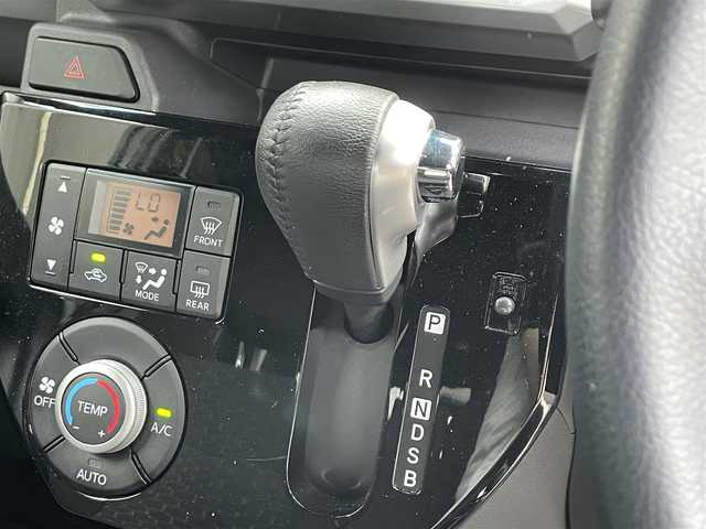 ダイハツ ウェイク G ターボ リミテッド SAⅢ 広島県 2018(平30)年 5万km パールホワイトⅢ 禁煙車/パノラミックビューモニター/社外7インチナビ/（CD・DVD・SD・Bluetooth）/両側パワースライドドア/後方コーナーセンサー/ドライブレコーダー/オートマチックハイビーム/オートライト/衝突被害軽減システム/ステアリングリモコン/ETC/プッシュスタート/オートエアコン/横滑り防止装置