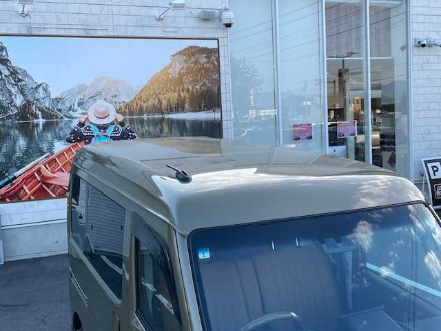 ダイハツ アトレー バン RS 長野県 2024(令6)年 4.7万km オフビートカーキM 4WDターボオートマ/両側パワースライドドア/シートカバー/ウッド調コンビステアリング/9インチディスプレイオーディオ/Bluetooth/フルセグTV/バックカメラ/ETC/ドライブレコーダー/アイドリングストップ/コーナーセンサー/衝突被害軽減システム/横滑り防止/追従機能付きクルーズコントロール/オートマチックハイビーム/純正ホイール/ドアバイザー/フロアマット/スマートキー/プッシュスタート/スペアキー１本/保証書/取扱説明書