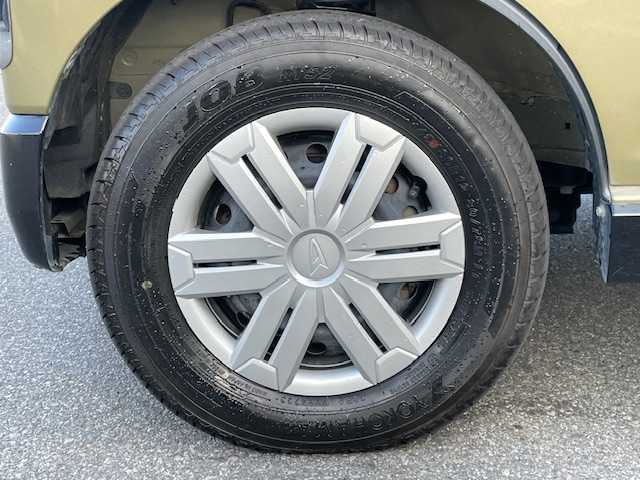 ダイハツ アトレー バン RS 長野県 2024(令6)年 4.7万km オフビートカーキM 4WDターボオートマ/両側パワースライドドア/シートカバー/ウッド調コンビステアリング/9インチディスプレイオーディオ/Bluetooth/フルセグTV/バックカメラ/ETC/ドライブレコーダー/アイドリングストップ/コーナーセンサー/衝突被害軽減システム/横滑り防止/追従機能付きクルーズコントロール/オートマチックハイビーム/純正ホイール/ドアバイザー/フロアマット/スマートキー/プッシュスタート/スペアキー１本/保証書/取扱説明書