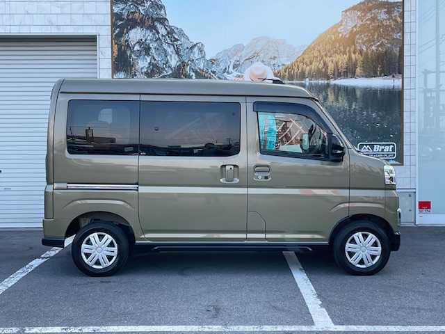 ダイハツ アトレー バン RS 長野県 2024(令6)年 4.7万km オフビートカーキM 4WDターボオートマ/両側パワースライドドア/シートカバー/ウッド調コンビステアリング/9インチディスプレイオーディオ/Bluetooth/フルセグTV/バックカメラ/ETC/ドライブレコーダー/アイドリングストップ/コーナーセンサー/衝突被害軽減システム/横滑り防止/追従機能付きクルーズコントロール/オートマチックハイビーム/純正ホイール/ドアバイザー/フロアマット/スマートキー/プッシュスタート/スペアキー１本/保証書/取扱説明書