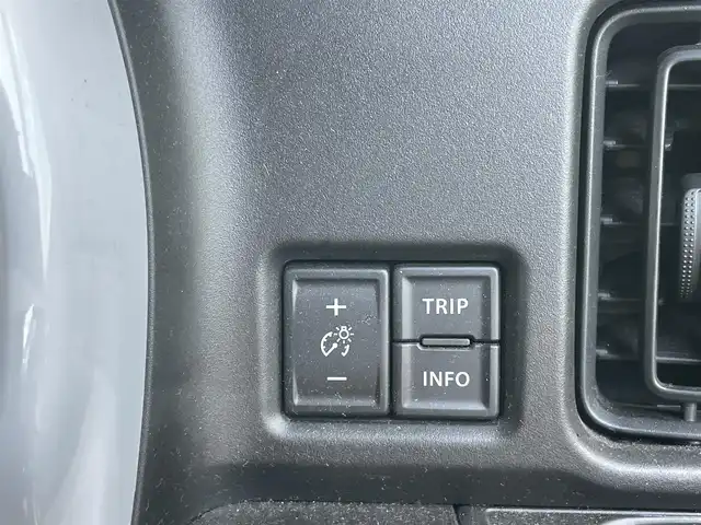 スズキ ハスラー HYBRID G 千葉県 2020(令2)年 3.2万km アクティブイエロー/ホワイト2トーンルーフ 社外7インチナビ/バックカメラ/Bluetooth/ETC/デュアルサポートブレーキ/・レーンキープアシスト/・衝突被害軽減ブレーキ/・踏み間違い防止/スマートキー/アイドリングストップ/バイザー