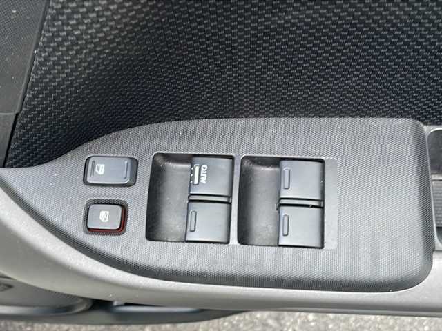 ホンダ クロスロード 20X 山梨県 2007(平19)年 9.7万km プレミアムホワイトパール 社外HDDナビ（VIE-X07B）/ＣＤＤＶＤＢＴ/バックカメラ/ETC/純正HIDヘッドライト/社外アルミホイール/スタッドレス積み込み（1本パンク）