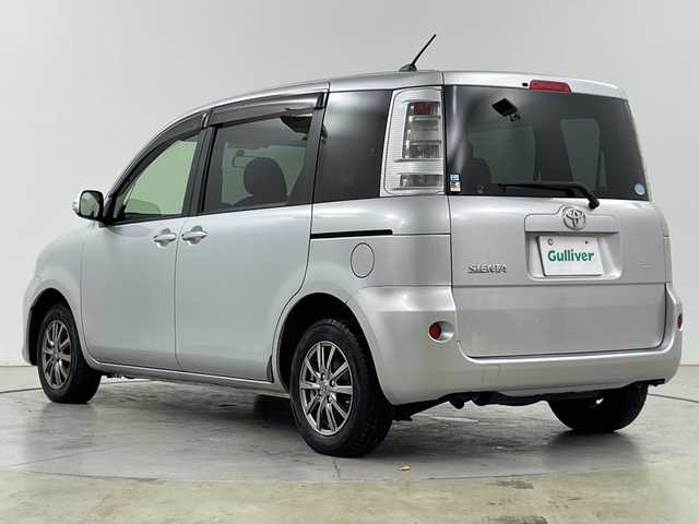トヨタ シエンタ DICE G 道央・札幌 2015(平27)年 7.5万km シルバーマイカM ・4WD/・トヨタ純正オーディオ/・CD/USB/AUX)/・HIDヘッドライト/・純正エンジンスターター/・片側パワースライドドア/・ビルドインETC